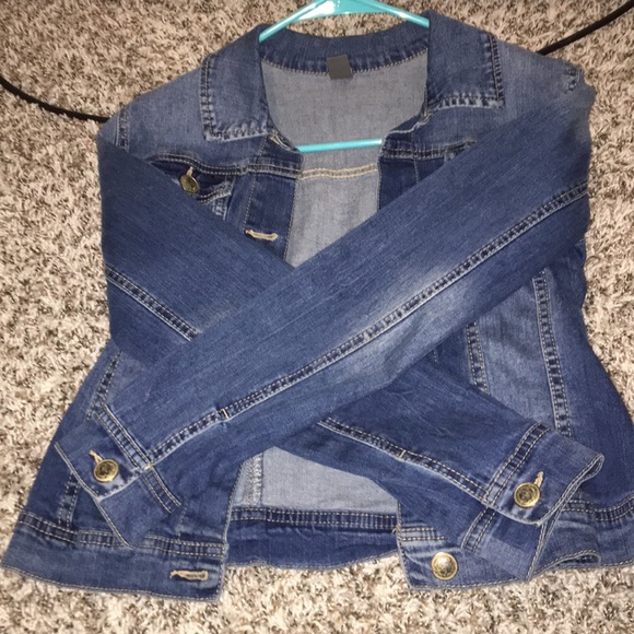 Jean Jacket - Picture 6 of 6